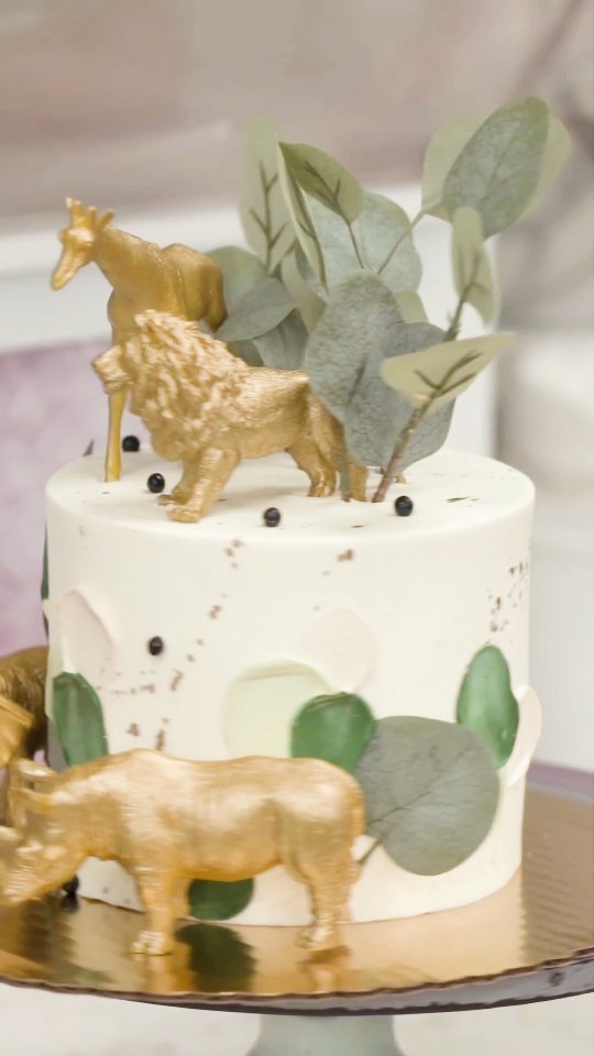 Check our our custom Safari cake! 🐅 🐘 

Have an idea for a custom cake thar you'd like to serve at your celebration? Inquire with us via the link in our bio! 🤳 
.
.
.
#bakerylove #cake #cakedecorating #cakes #birthdaycake #food #dessert #cakesofinstagram #birthday #cakedesign #instafood #baking #foodporn #yummy #cakestagram #homemade #love #sweet #instacake #bakery #foodie #cakeart #delicious #instagood #safaricake #happybirthday #cakelover